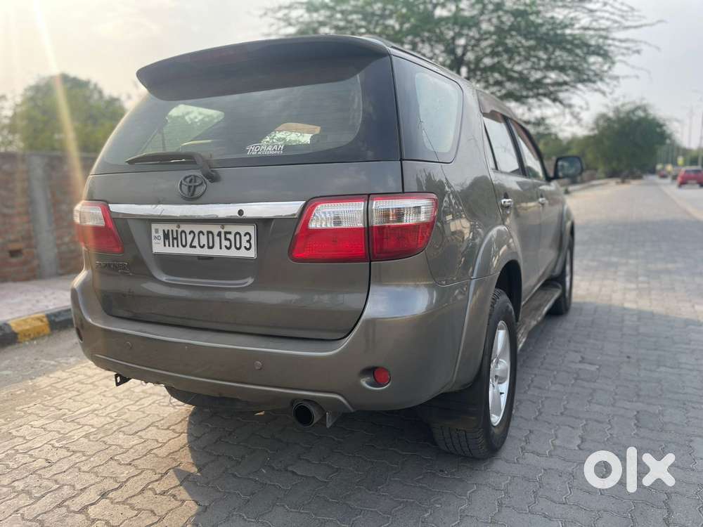 Toyota Fortuner 3.0 4x4 Manual, 2011, Diesel