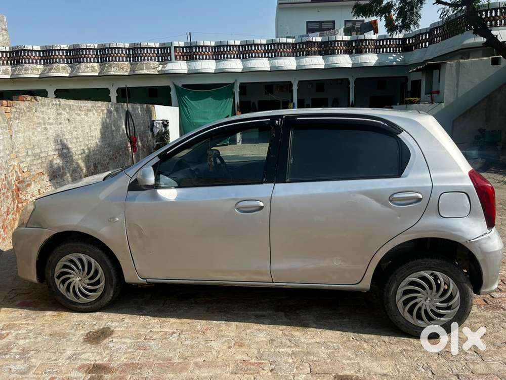 Toyota Etios Liva 2011