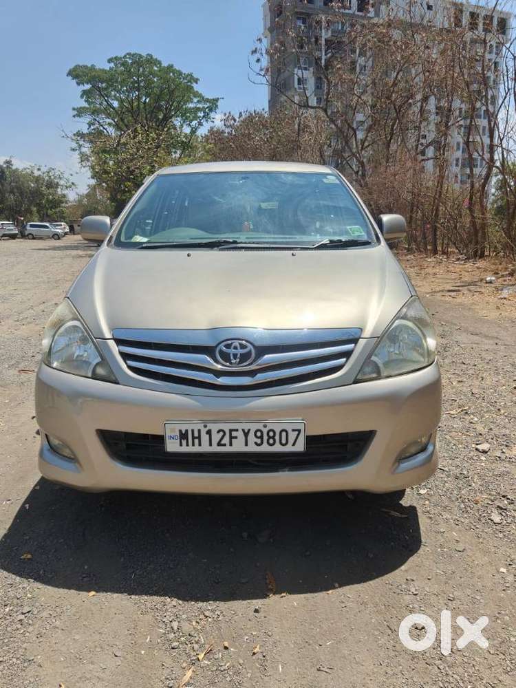Toyota Innova 2.5 Gx 7 Seater Bs Iv, 2010, Diesel