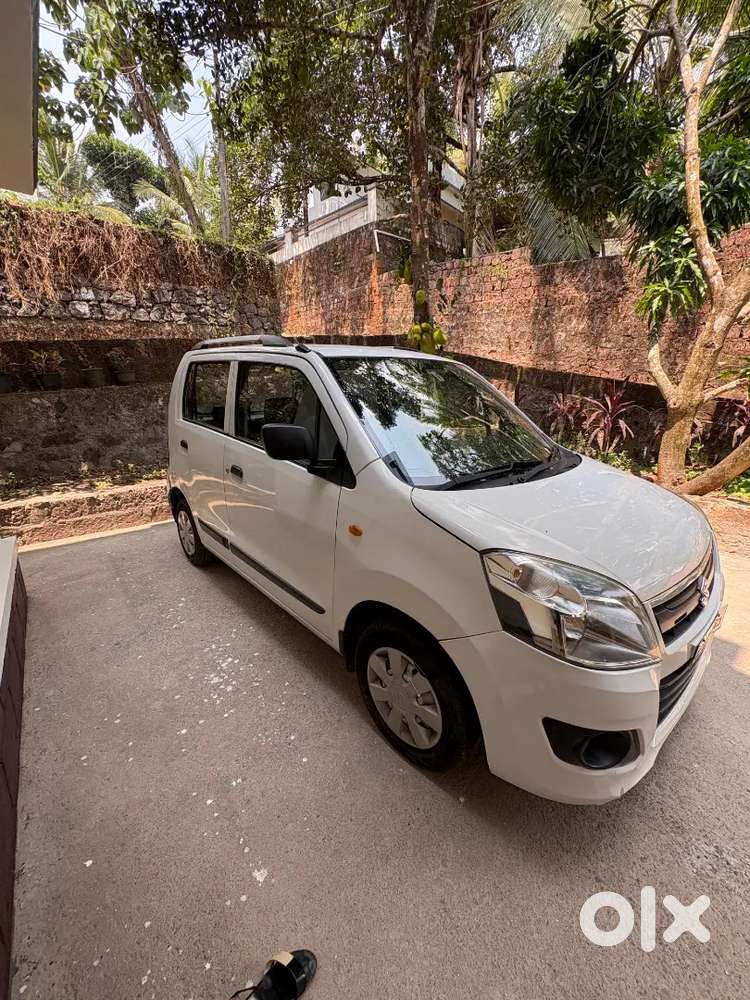 Wagnr Lxi 2016 
White
99000km
1st Owner 
No Replacements