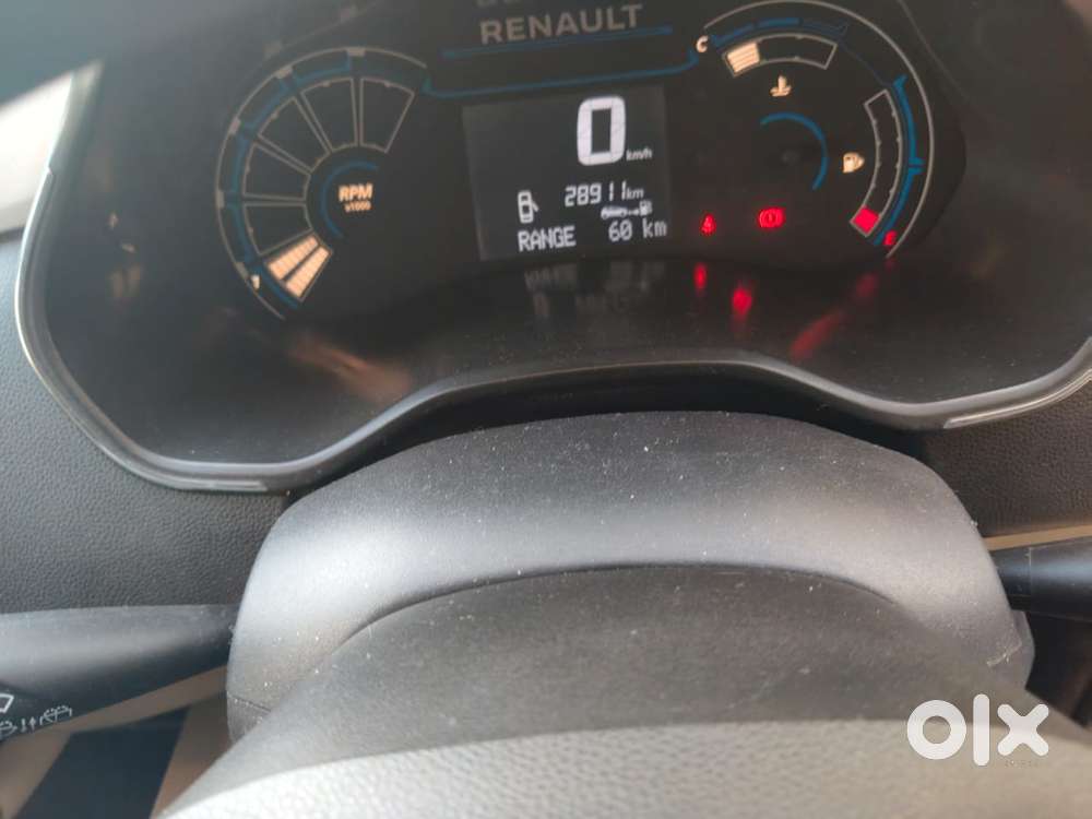 Renault Triber Rxz, 2021, Petrol