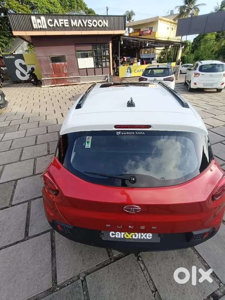 Tata Punch Creative Dual Tone Mt Sunroof, 2023, Petrol