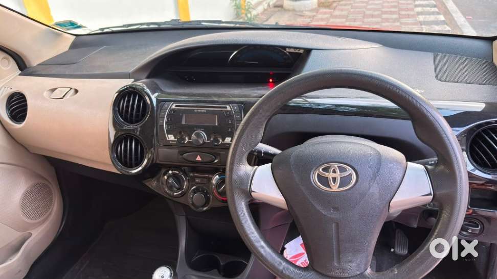 Toyota Etios Liva 1.2 V, 2019, Petrol