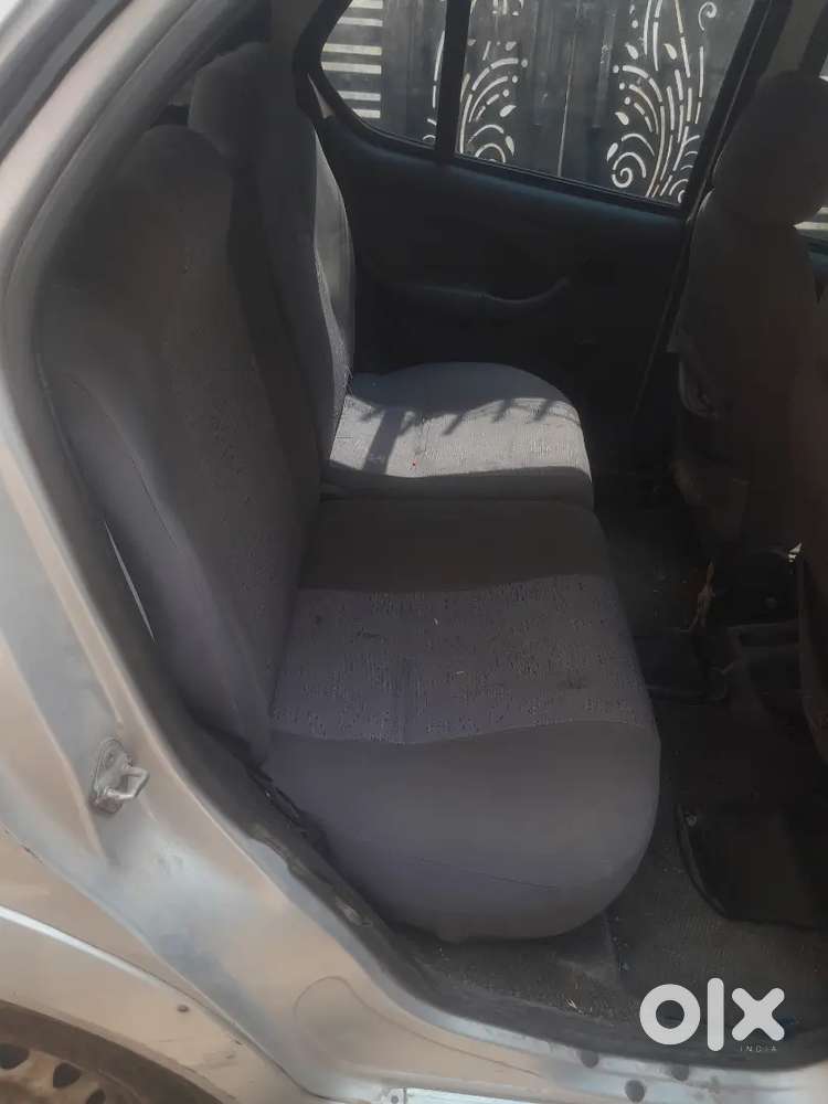 Clear   Clear 4  Tire Sil 1 Moth