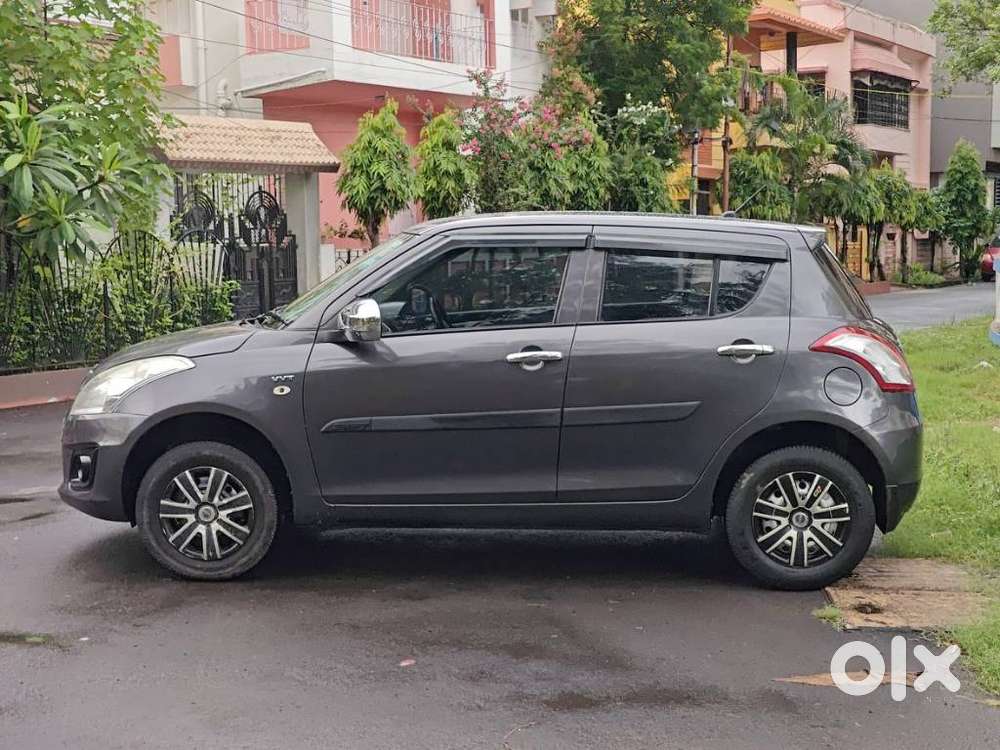 Maruti Suzuki Swift Vxi + Manual, 2016, Petrol