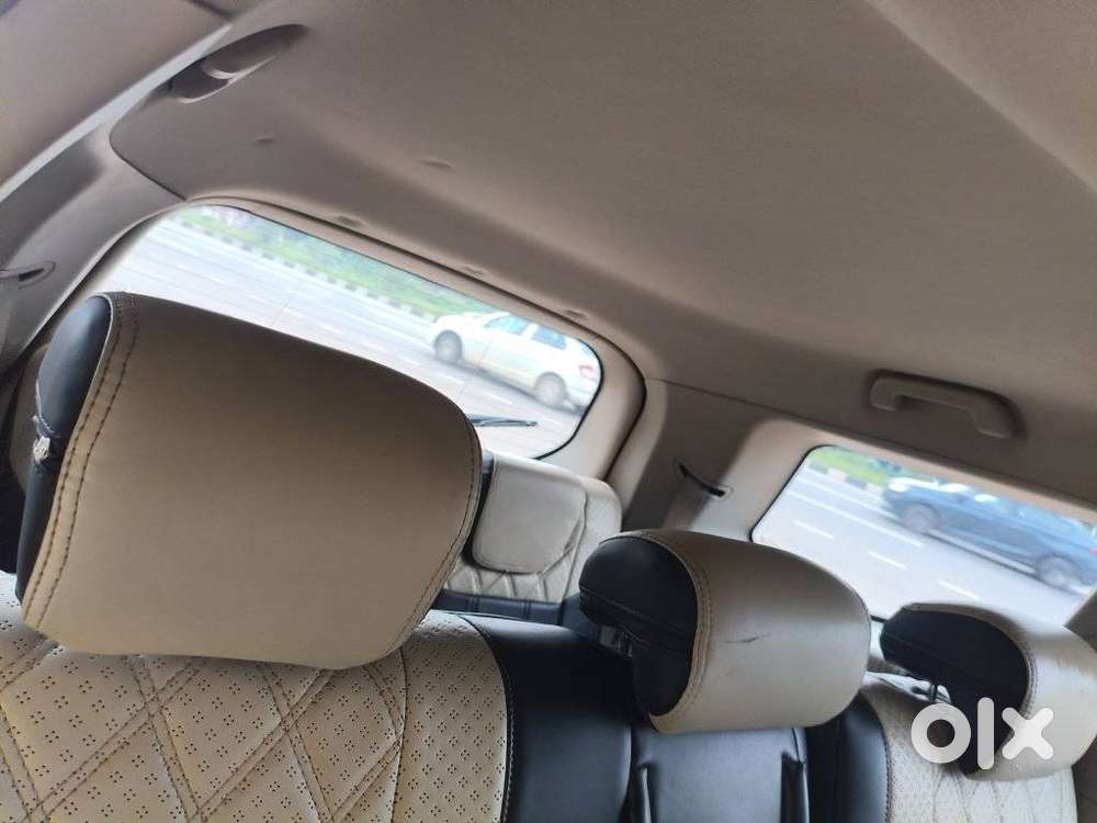 Mahindra Xuv500 W10 2wd, 2016