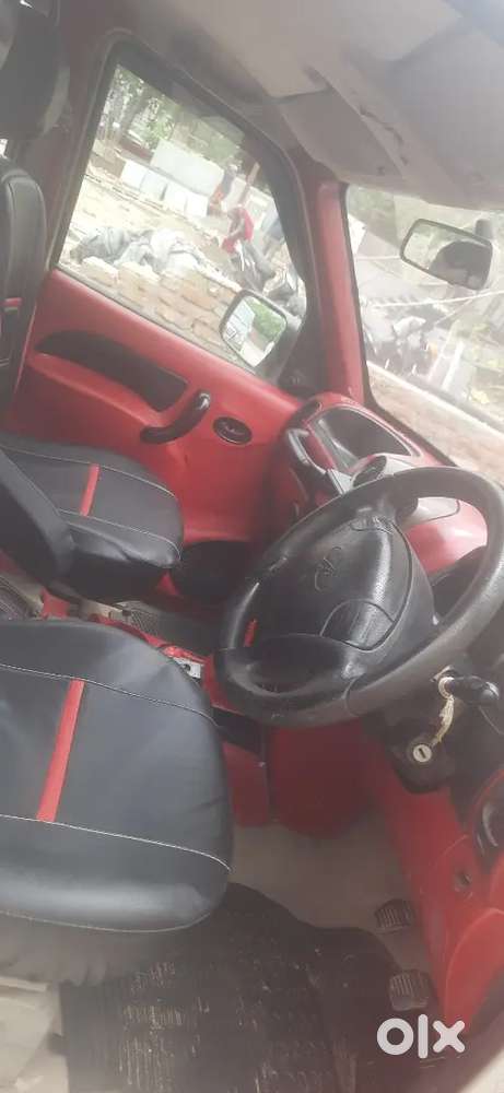 Mahindra Bolero Neo 2013