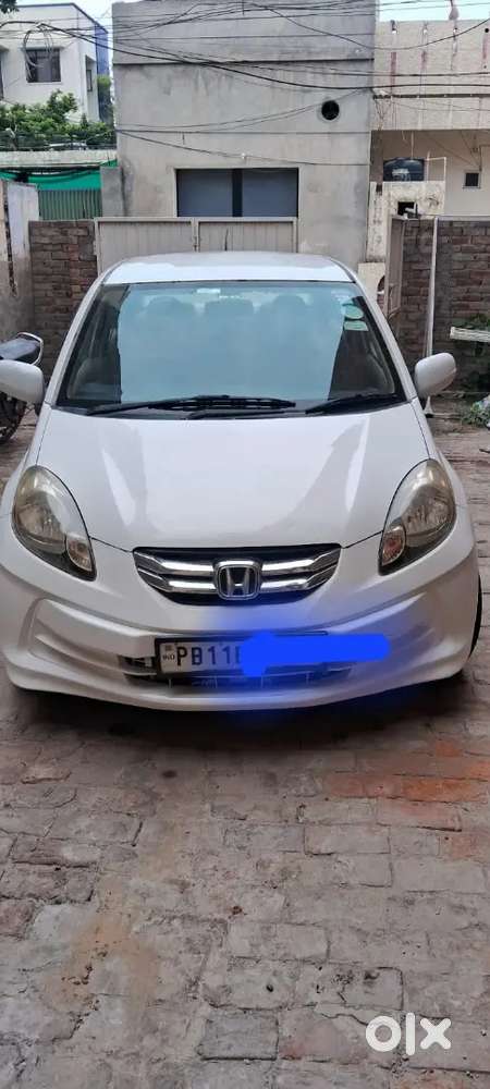 Honda Amaze 2015 Diesel Well Maintained
