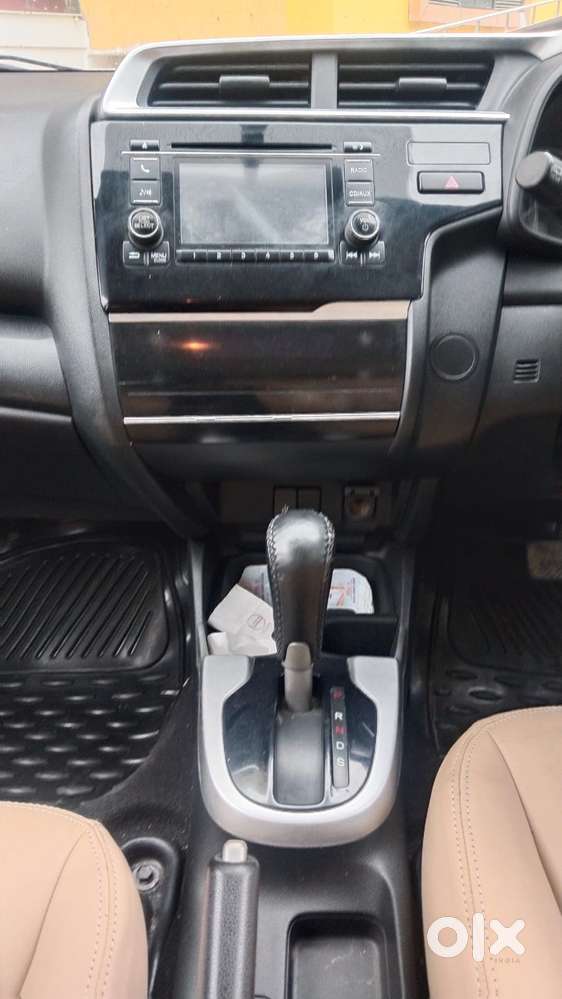 Honda Jazz V Automatic, 2018, Petrol