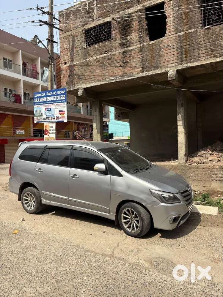 Toyota Innova 2012 Diesel Well Maintained