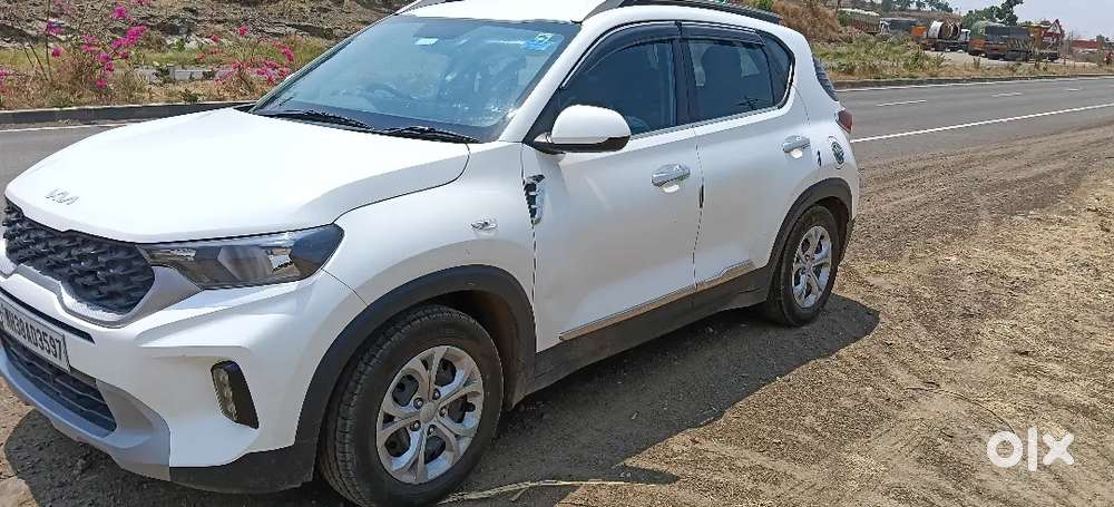 Kia Sonet 1.2 Htk 2023 Model Showroom Condition