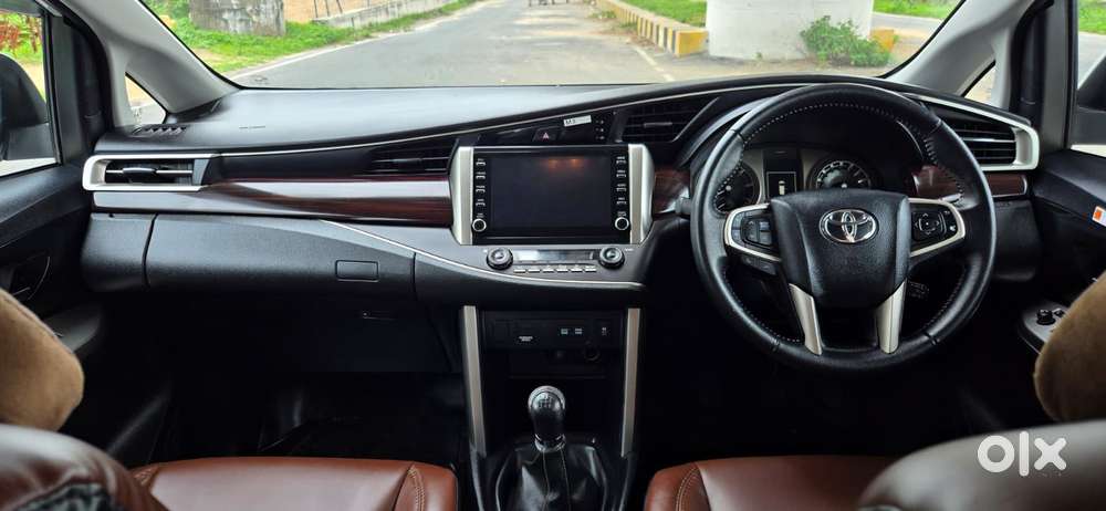 Toyota Innova Crysta 2.4 V 7 Str, 2025, Diesel