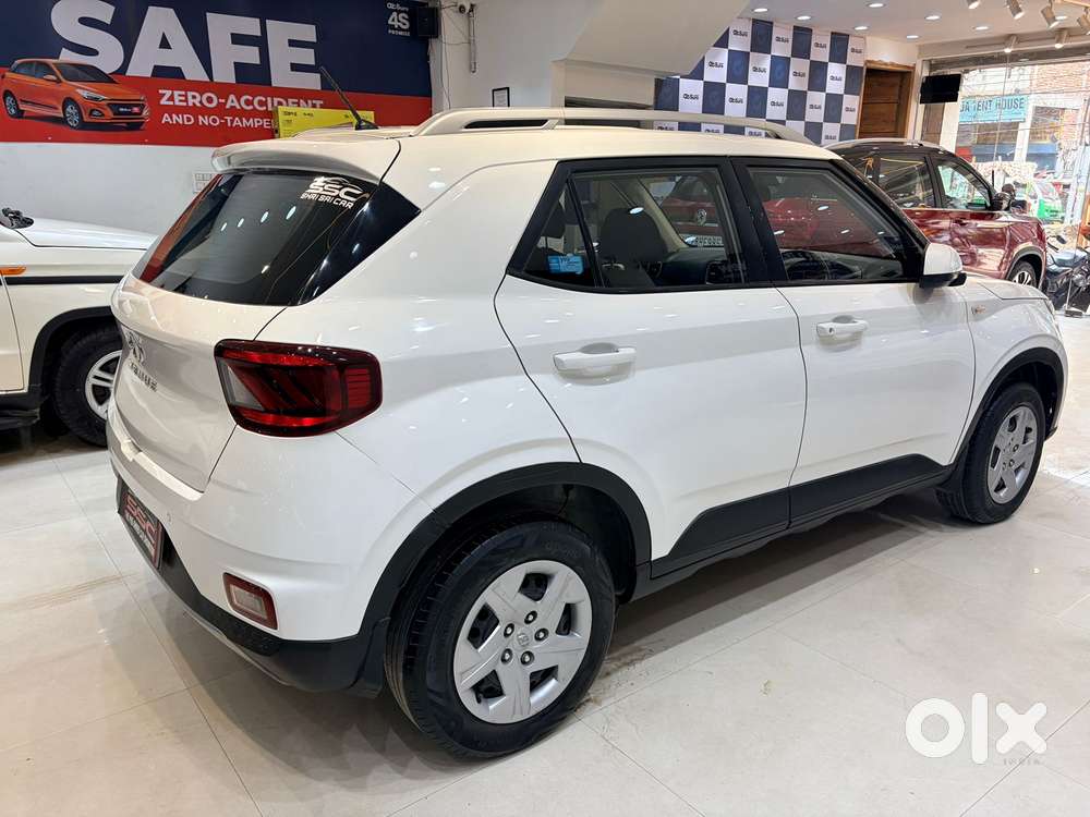 Hyundai Venue S 1.2 Petrol, 2020, Petrol