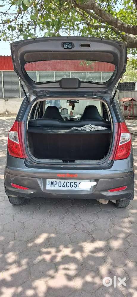 Hyundai I10era  2011 Petrol Well Maintained
