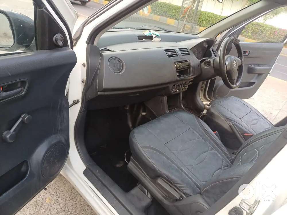 Maruti Swift Dzire 2016 Diesel Tour K.m 74000 Running