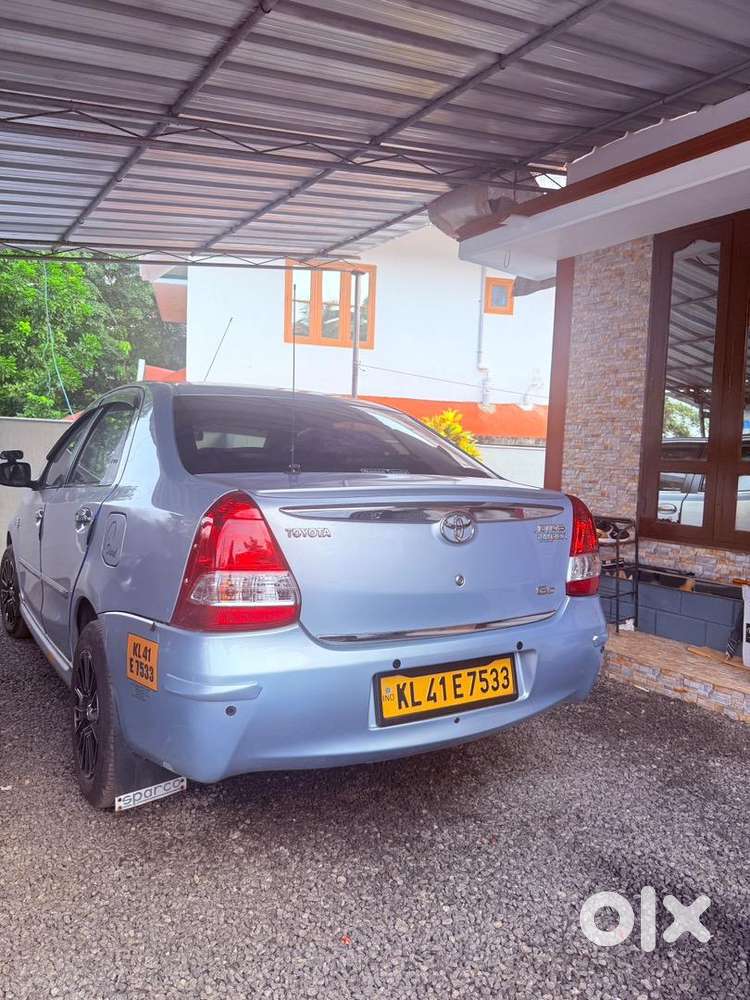 Toyota Etios 2011 Diesel 118000 Km Driven