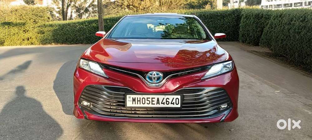 Toyota Camry Hybrid, 2019