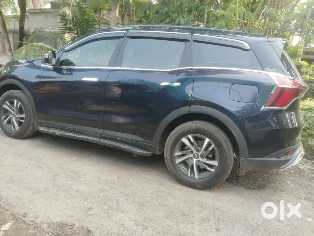 Mahindra Xuv700 Petrol 2022