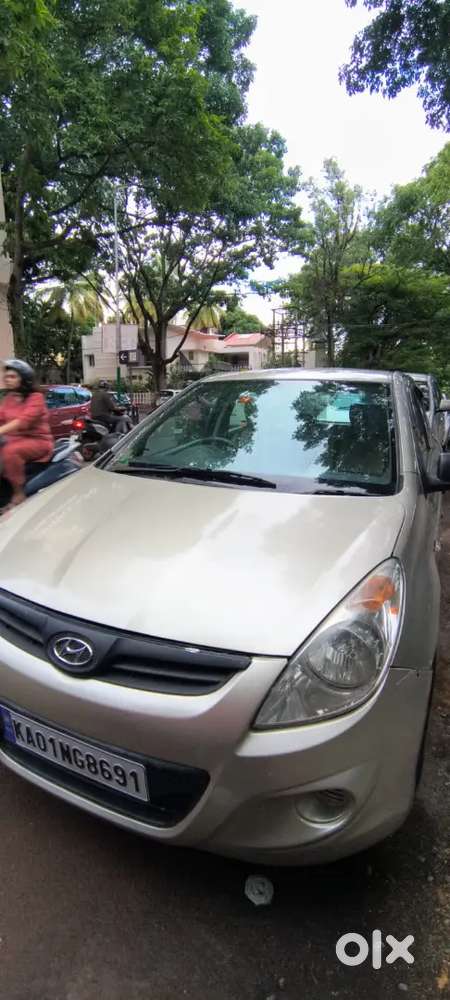 Hyundai I20 Magna Petrol 2011