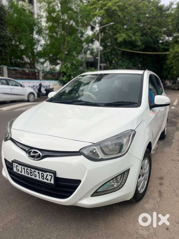 Hyundai I20 Sportz 1.4 Crdi 6 Speed Bs-iv, 2014, Diesel