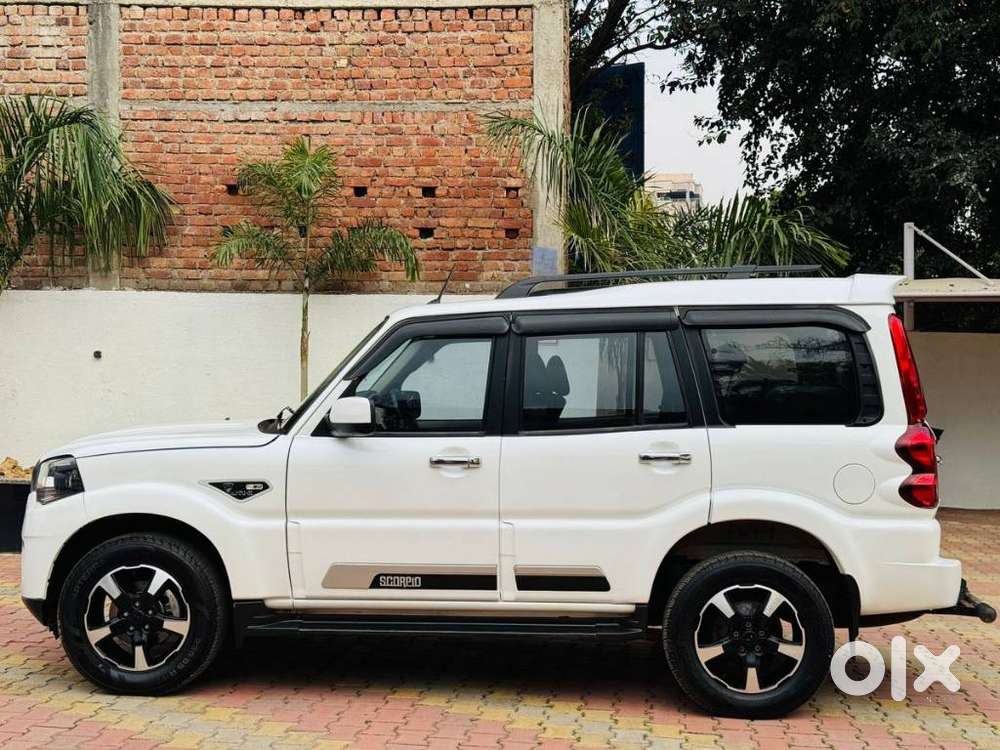Mahindra Scorpio Classic 2.2 S 11 Mt 7 Cc, 2024, Diesel