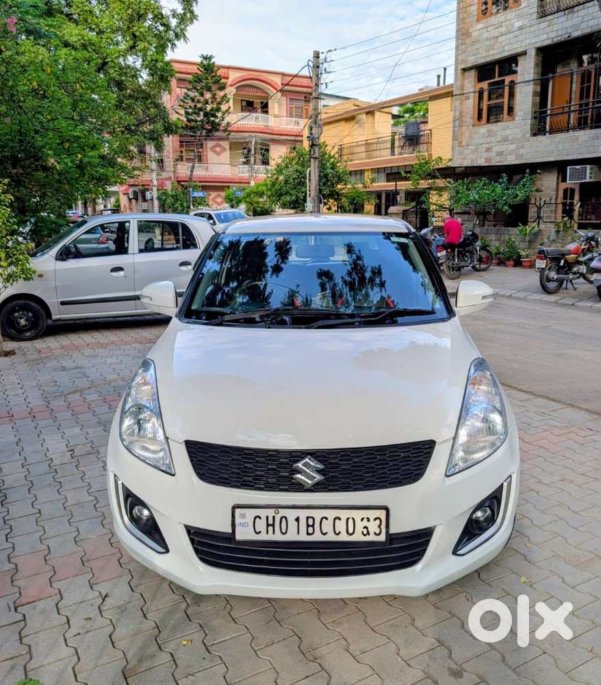 Maruti Suzuki Swift Vxi Optional, 2015, Petrol