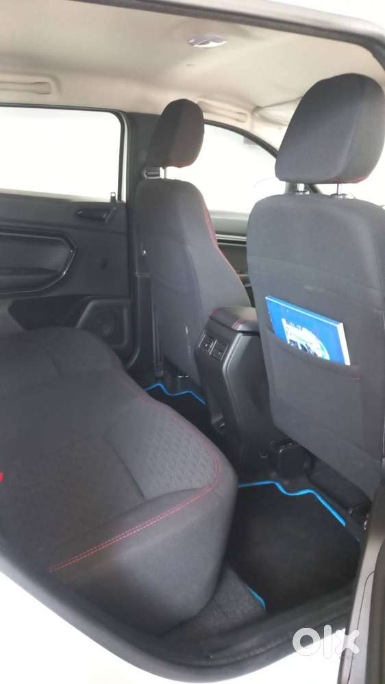 2022 Renault Kiger Rxz Amt Petrol – Top Variant  Only 5,875 Km Driven