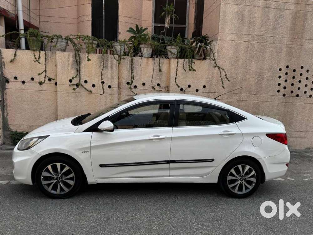 Hyundai Verna Sx Petrol At, 2014, Petrol