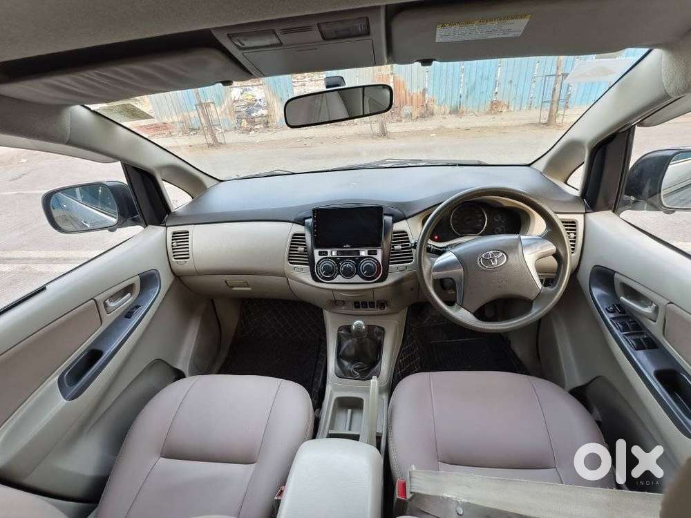 Toyota Innova 2.5 G (diesel) 8 Seater, 2015, Diesel