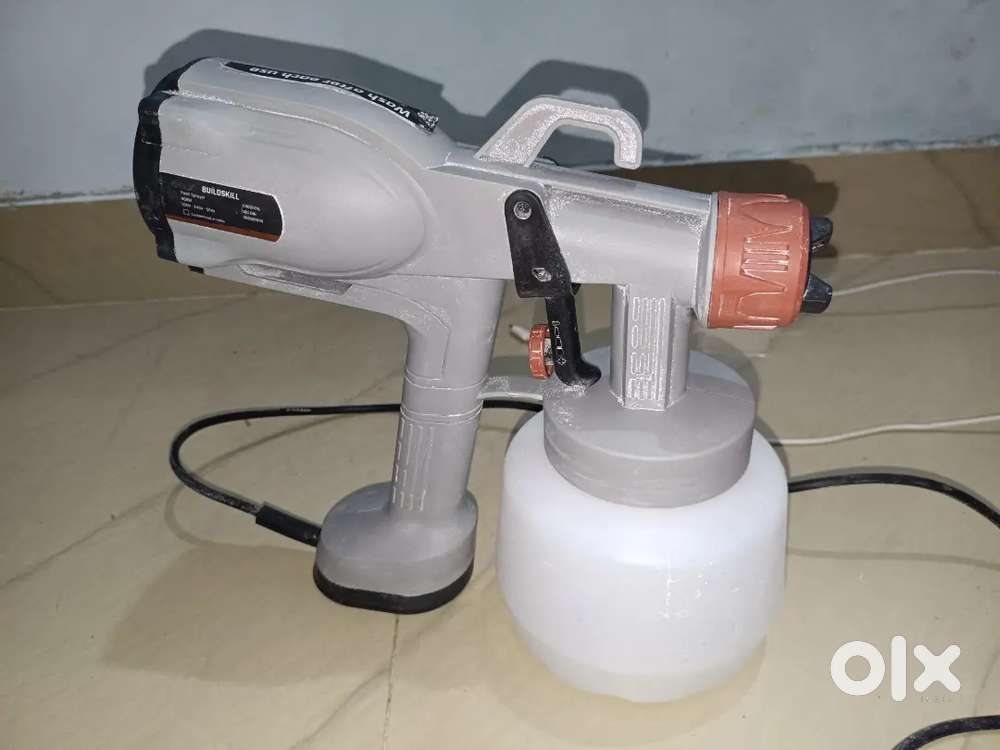 Spray paint machine