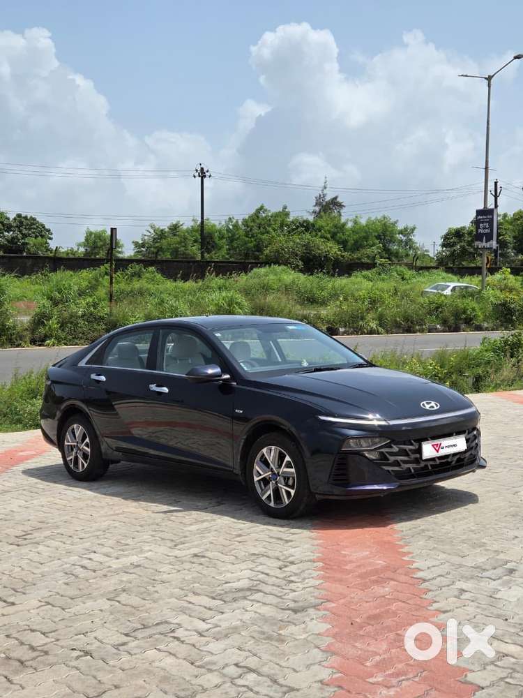 Hyundai Verna 1.5 Sx Ivt, 2024, Petrol