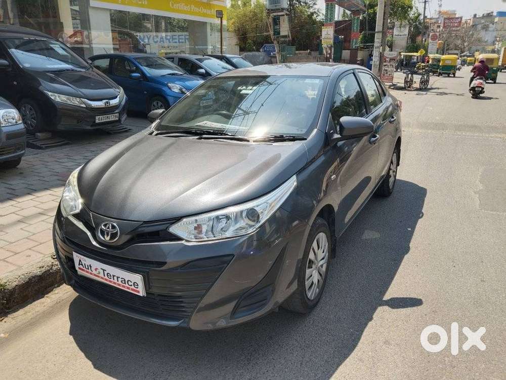 Toyota Yaris Ativ J, 2018, Petrol