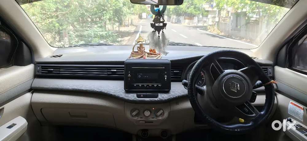 Maruti Suzuki Ertiga Vxi 2025