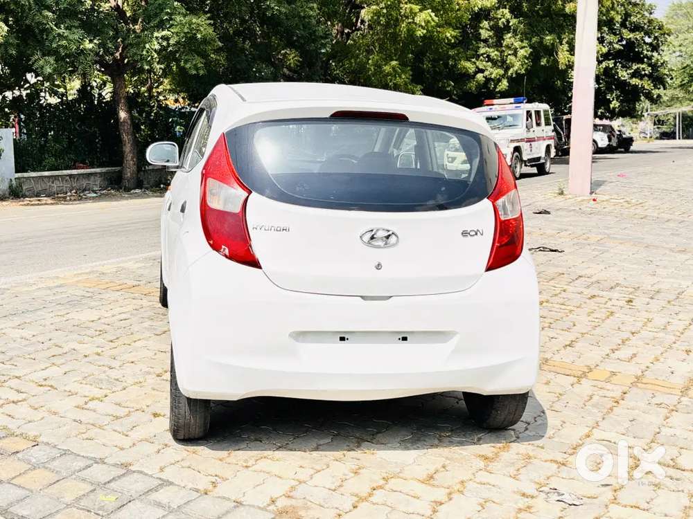 Hyundai Eon 2017 Petrol+cng 95000 Km Driven