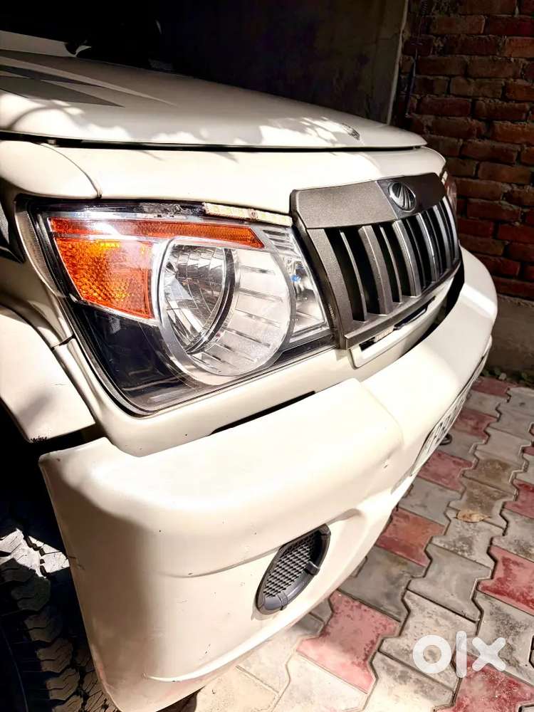 Mahindra Bolero 2.5 2015 Special Edition Top