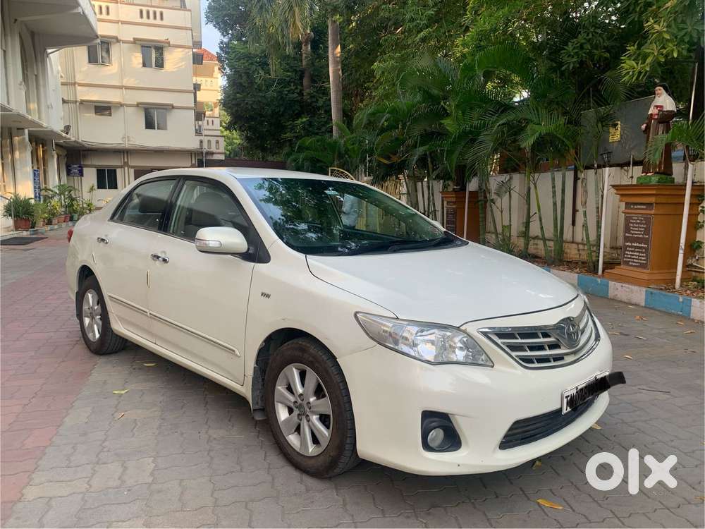 Toyota Corolla Altis G, 2013, Petrol
