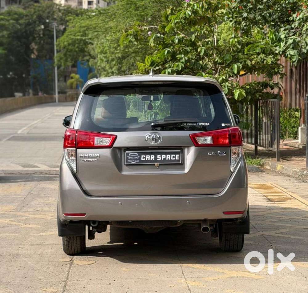 Toyota Innova Crysta 2.8 Zx At 7 Seater, 2017, Diesel