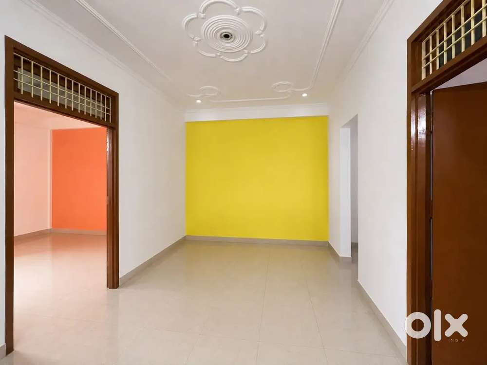 House for rent Available, Pandeypur Awas Vikas Colony near LIC OFFICE