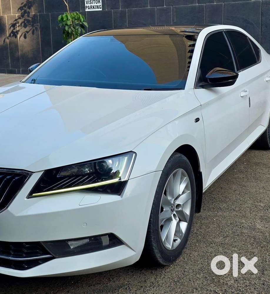 Skoda Superb 2017 Diesel Well Maintained