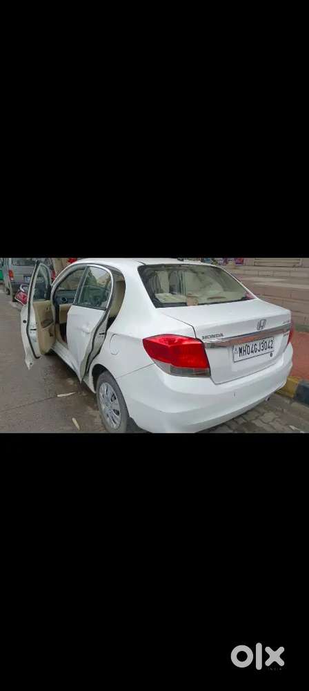 Urgent Sale Honda Amaze 2014 Petrol 980000 Km Driven