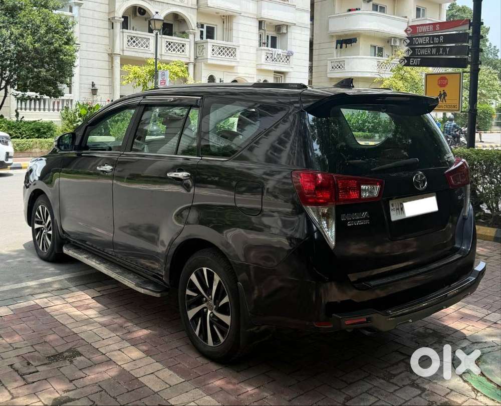 Toyota Innova Crysta 2.4 Z 7 Str, 2022