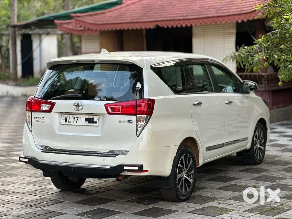 Toyota Innova Crysta 2.4 Z 7 Str, 2022, Diesel