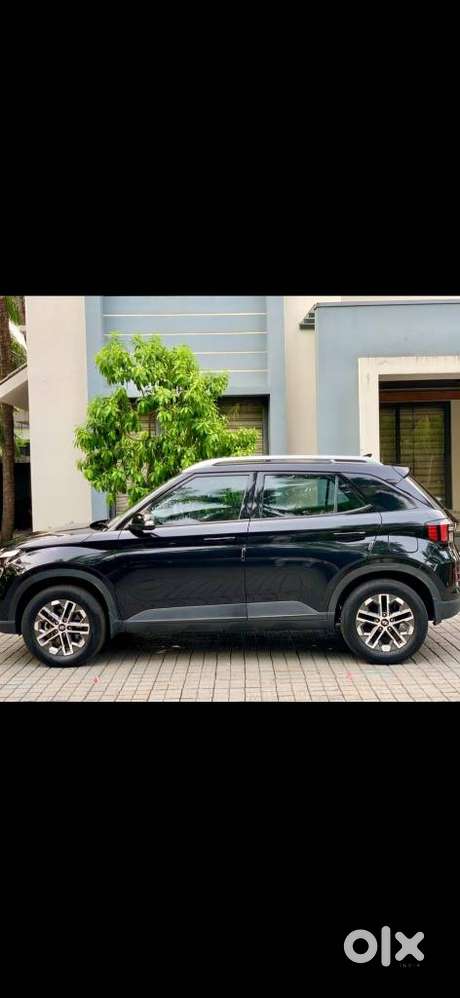 Hyundai Venue Sx (o) Mt 1.5 Diesel, 2024, Diesel