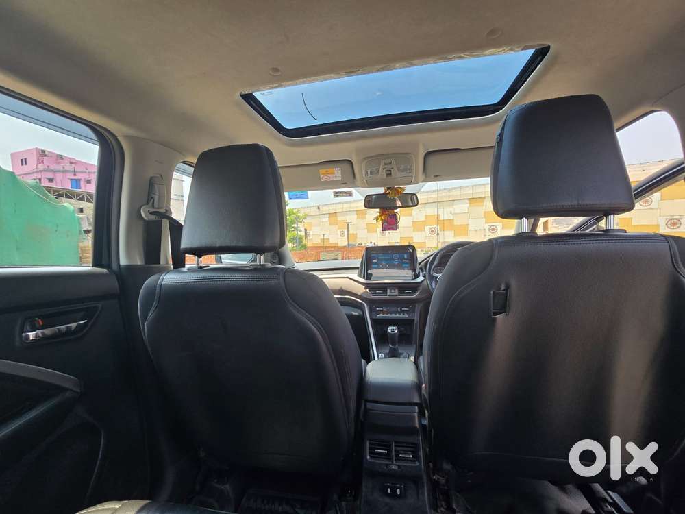 Maruti Suzuki Brezza 1.5 Zxi Plus Smart Hybrid, 2024, Petrol