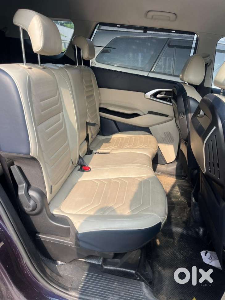 Kia Carens, 2022, Petrol