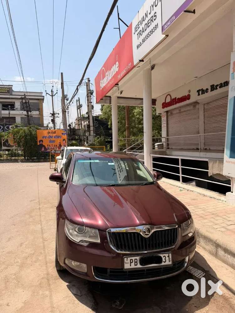 Skoda Superb 2.0 At Dsg. New Condition Car