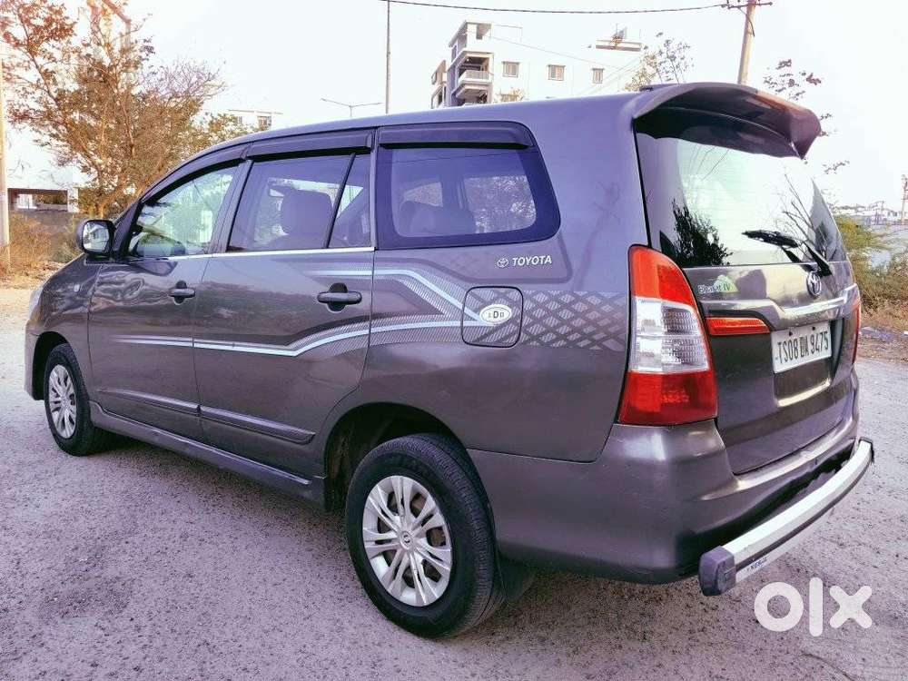 Toyota Innova 2012-2013 2.5 E Diesel Ps 8-seater, 2014, Diesel