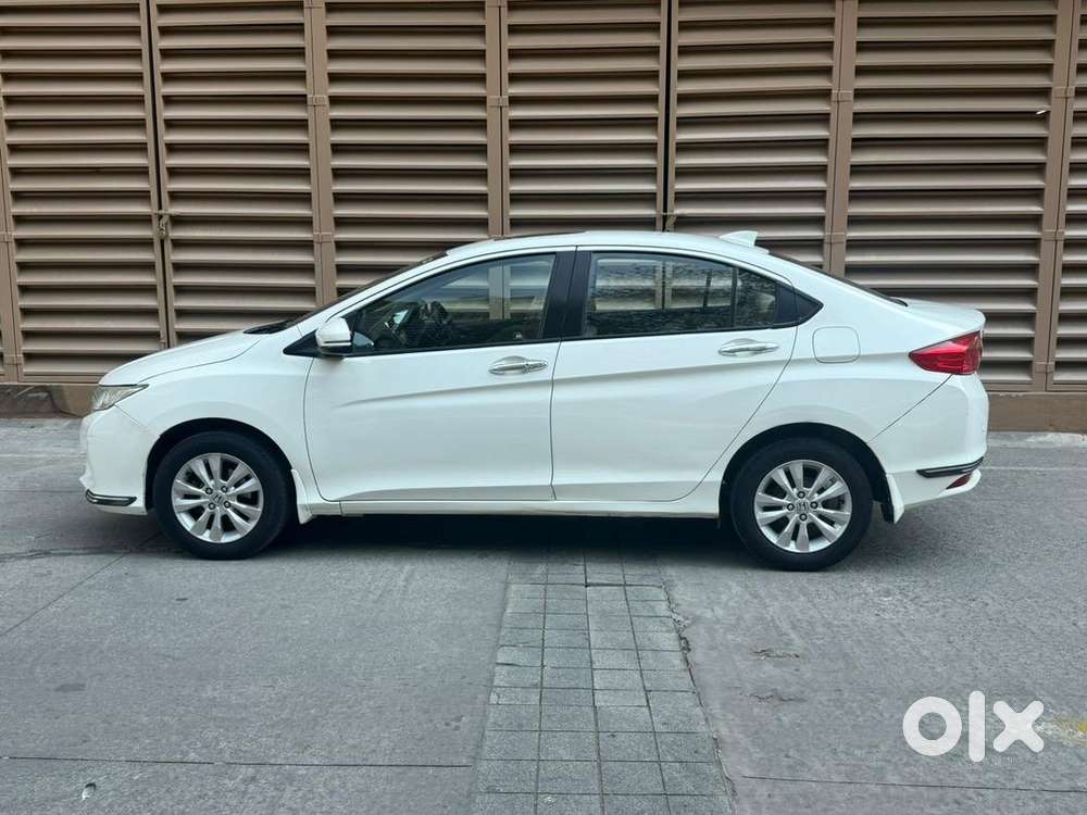 Honda City -automatic -sunroof-ivtec-vx