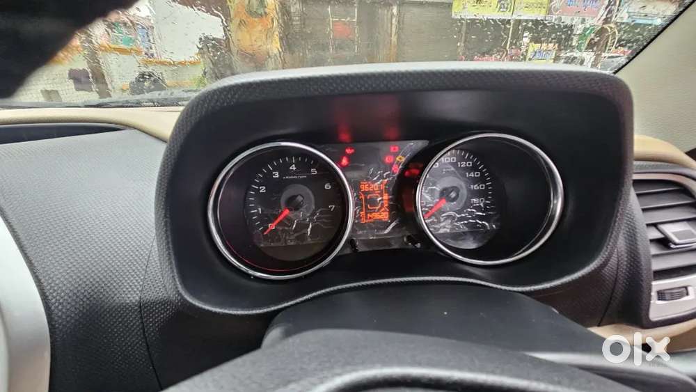Mahindra Tuv 300 2016 Top Model In Mint Condition