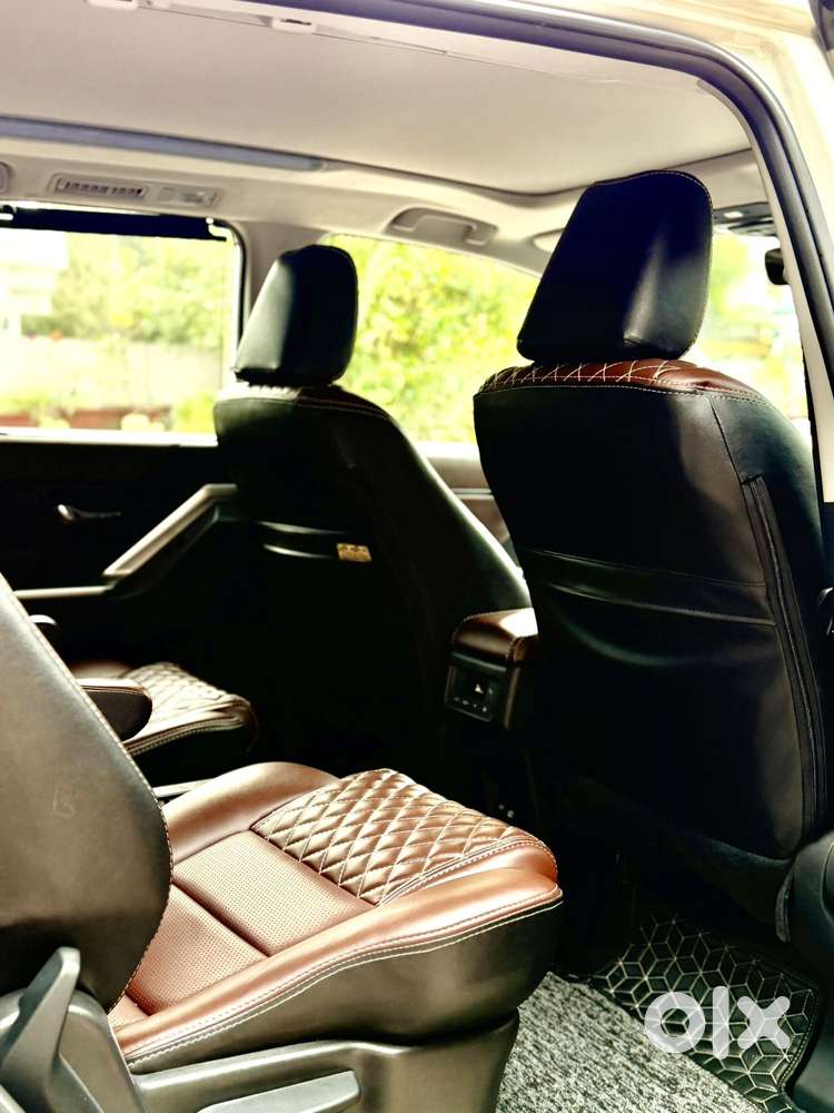 Toyota Innova Hycross 2.0 Vx (o) Hybrid 7 Str, 2025, Cng & Hybrids